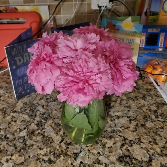 Meet your Posher, Krystal 👱‍♀️👠👜💄🛍 - Picture 14 of 14